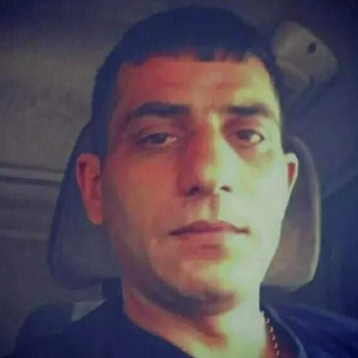  29316815  Artur, 38 ,    