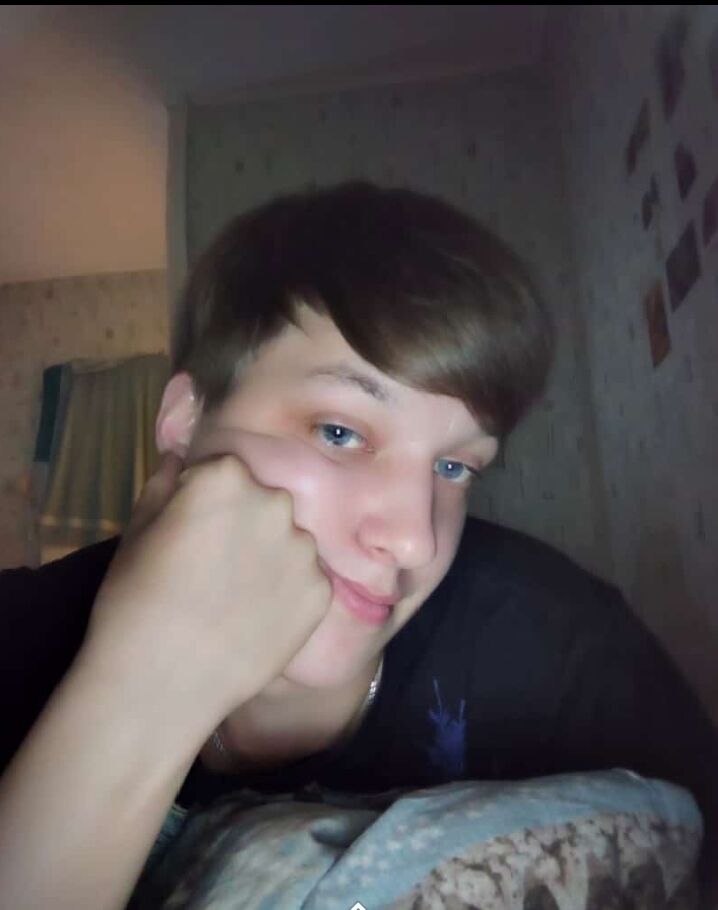  54220875  Rait, 22 ,    