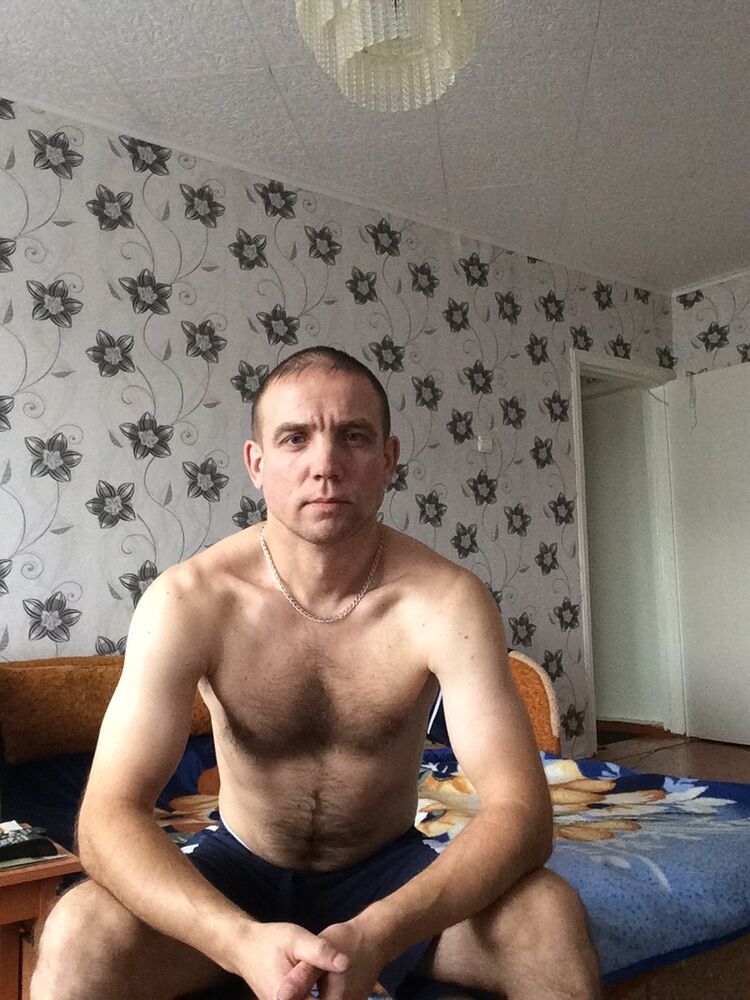  9758865  Andri, 47 ,    