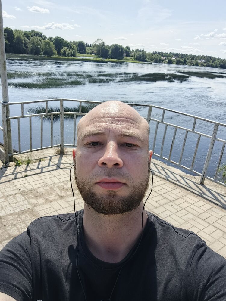  52610525  , 35 ,    -