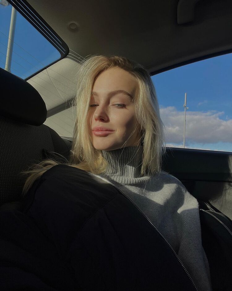  37026025  , 30 ,    -