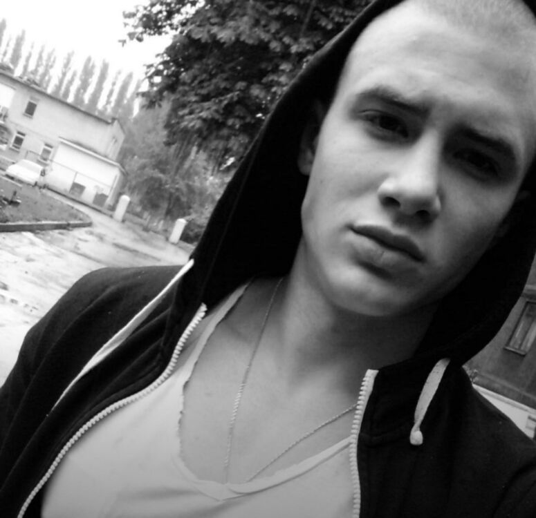  ,   Aleks, 37 ,   ,   