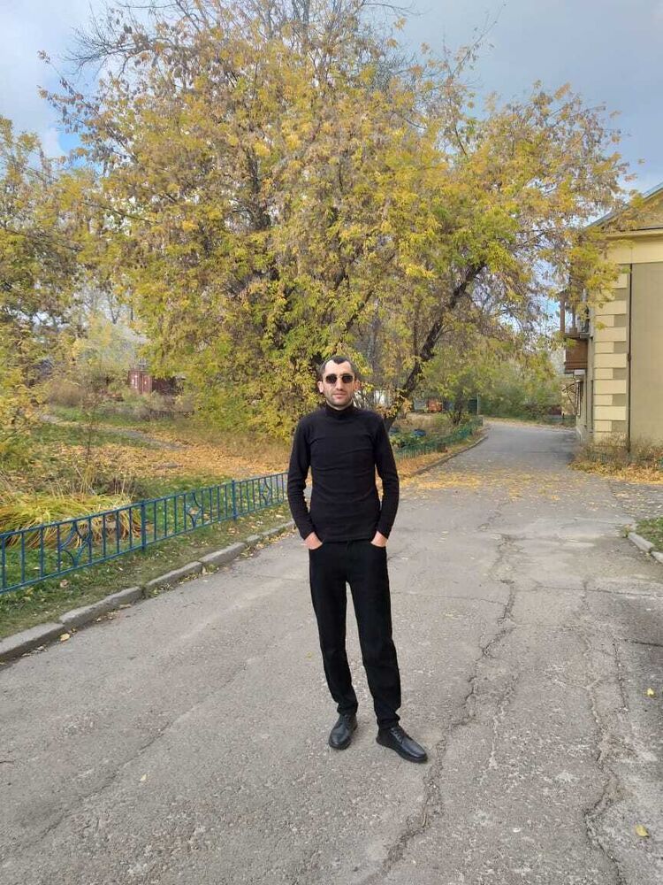  29764345  Vanik, 30 ,    