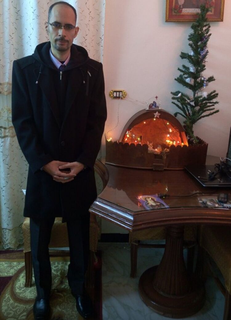  24768995  Armia, 41 ,    Al Ghardaqah