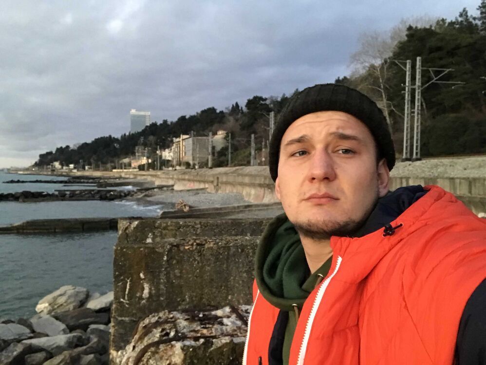  Haiphong,   Oleg, 42 ,  