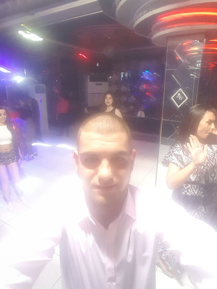  -,   , 32 ,  