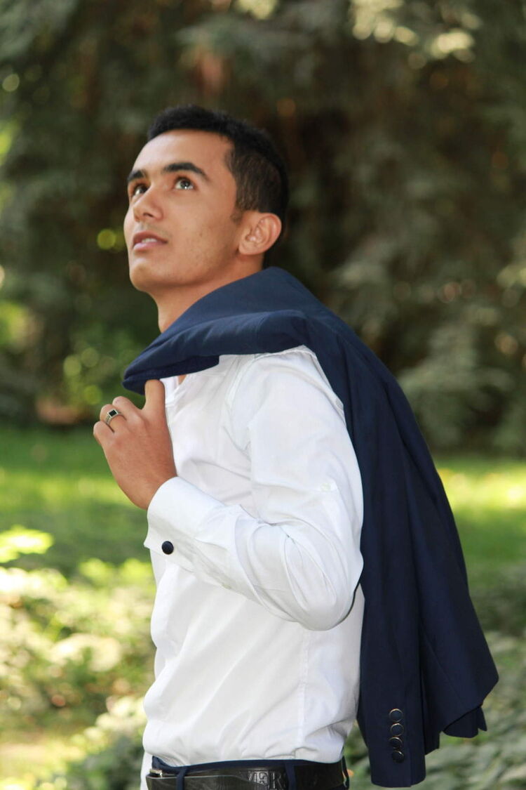  8094665  Abbos, 30 ,    