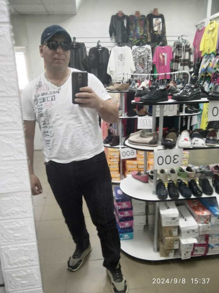  ,   Elnur, 42 ,   ,   , c 