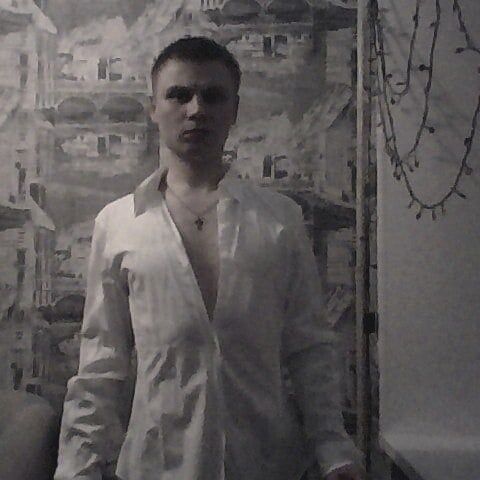  33724415  ALEKSANDR, 32 ,    