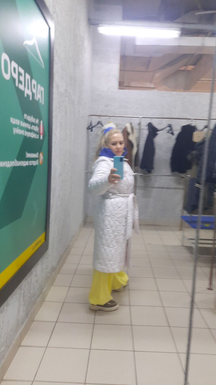  54661495  ANNA, 49 ,    