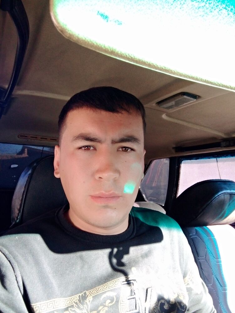  33027635  Sayri, 28 ,    