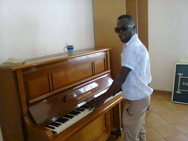  6547525  Darius, 44 ,    Palais-Bourbon