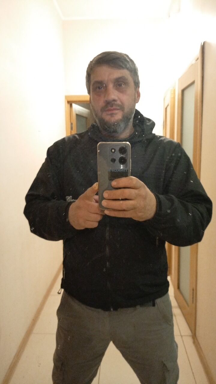  48383685  , 46 ,    