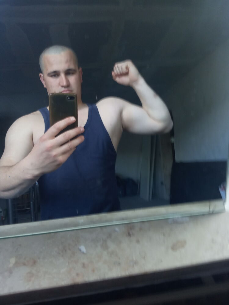  ,   Costantin, 33 ,   c 