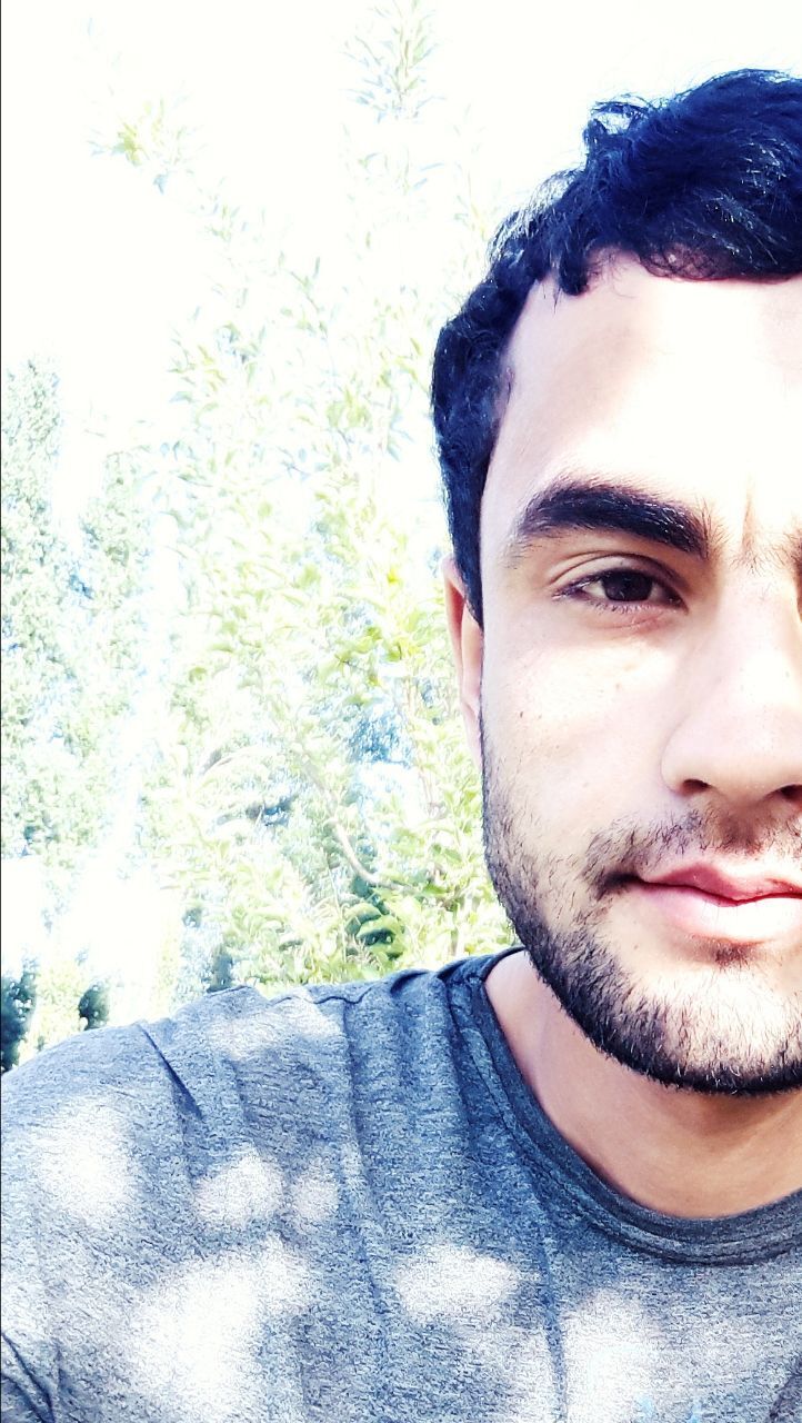  ,   UBAYDULLO, 25 ,   ,   