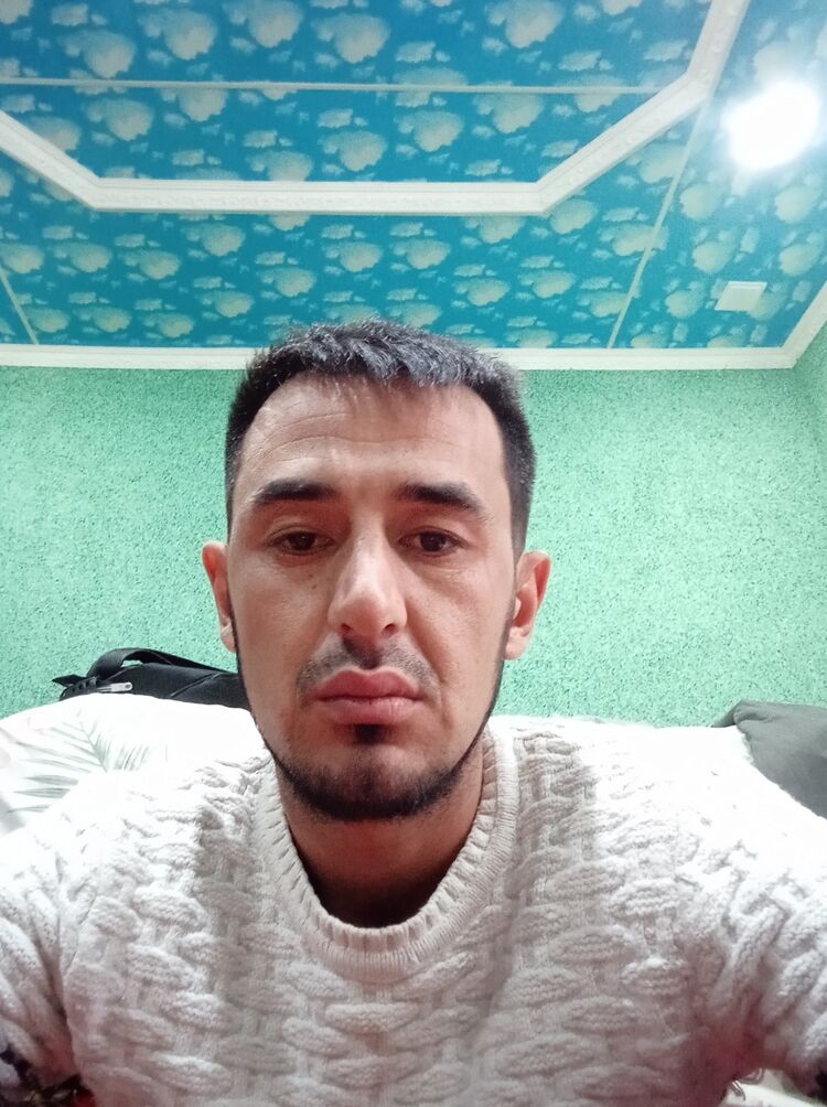  39568065  Botir, 31 ,    