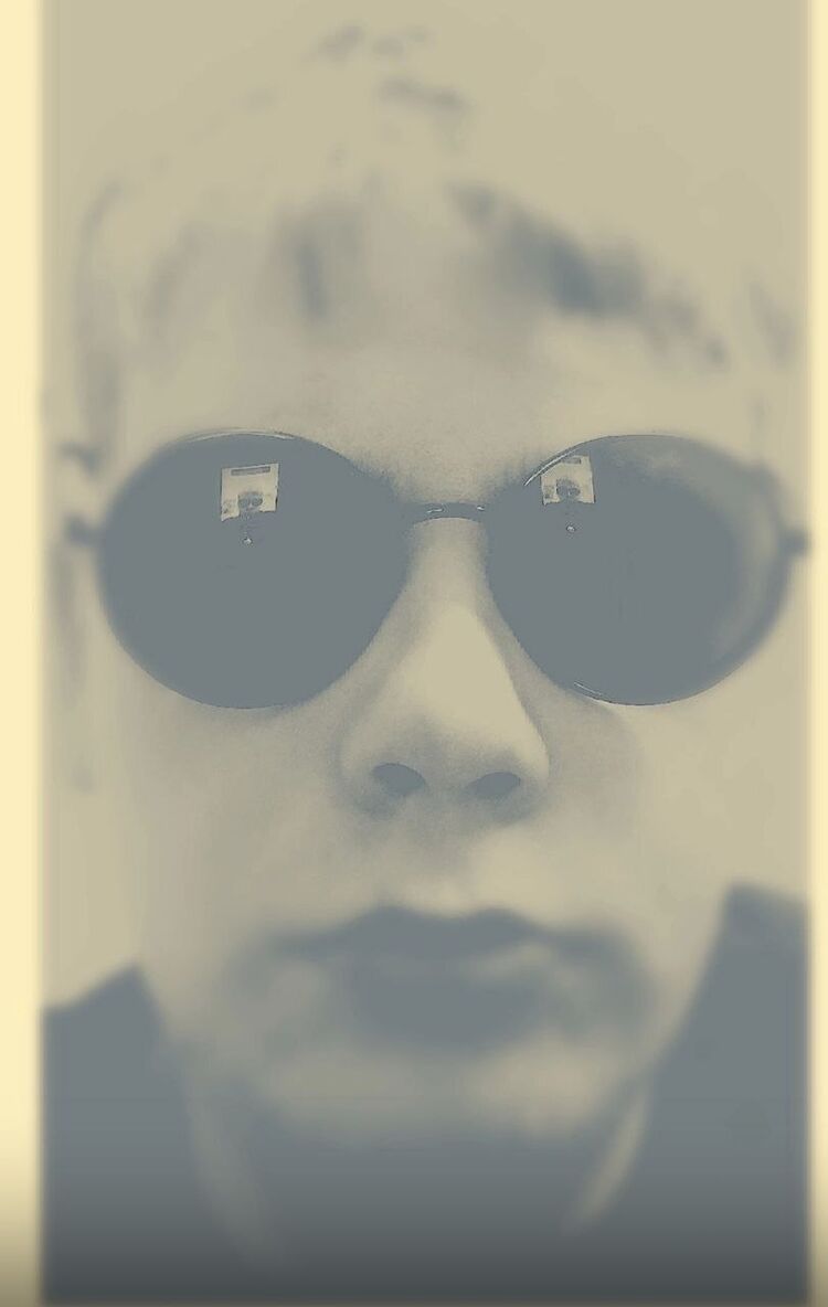  34592755  , 22 ,    
