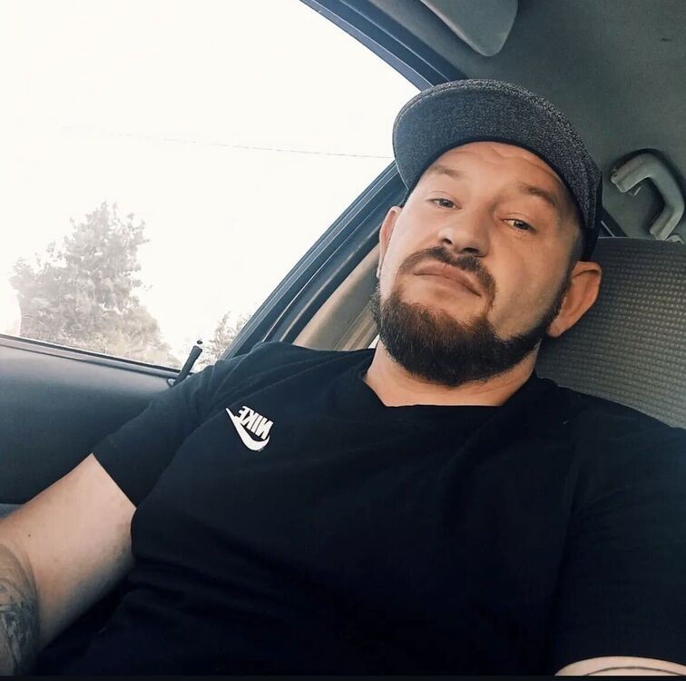  ,   Oleksandr, 32 ,   ,   