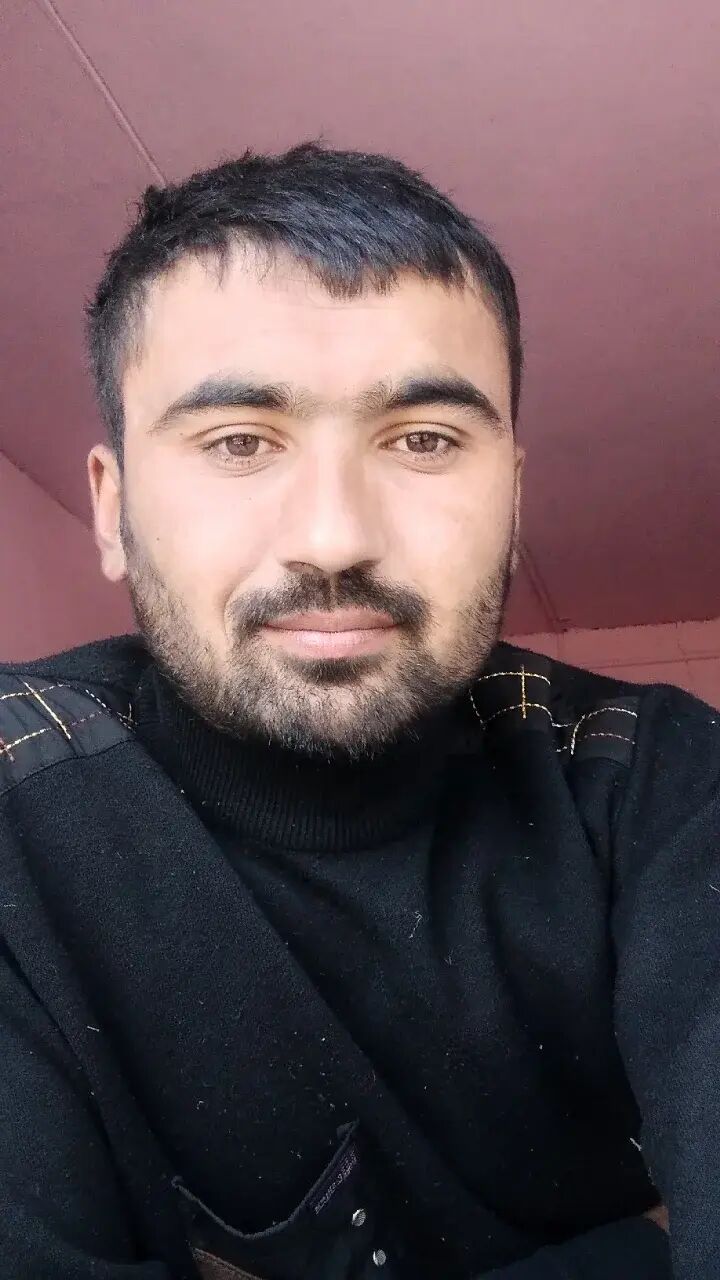  42505455  Alisher, 31 ,    