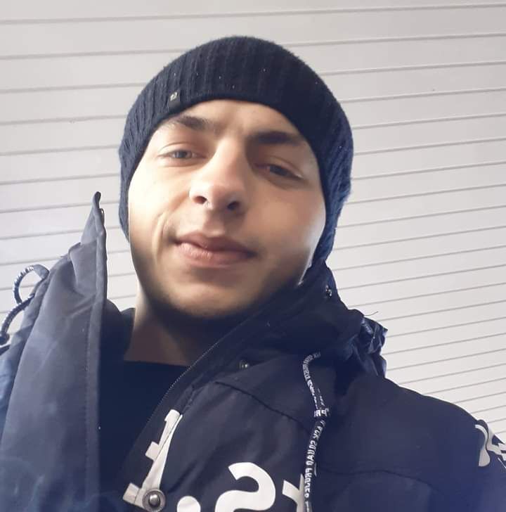  31672615  , 28 ,    