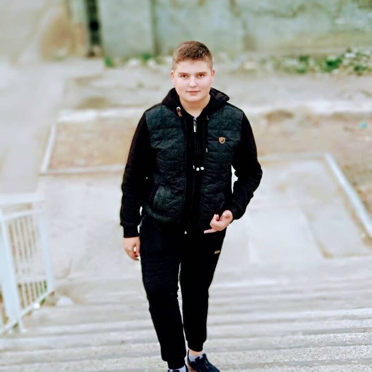  ,   Andrei, 24 ,   ,   , c 