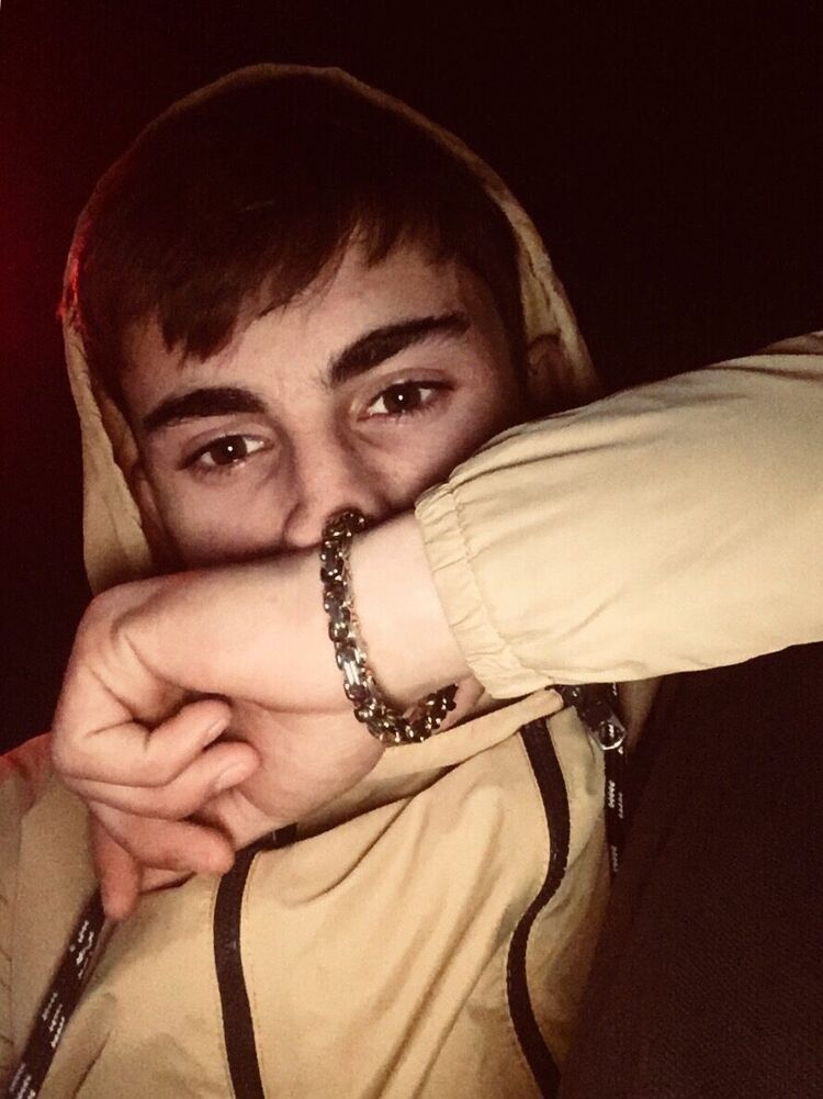  24244865  Dorin, 30 ,    