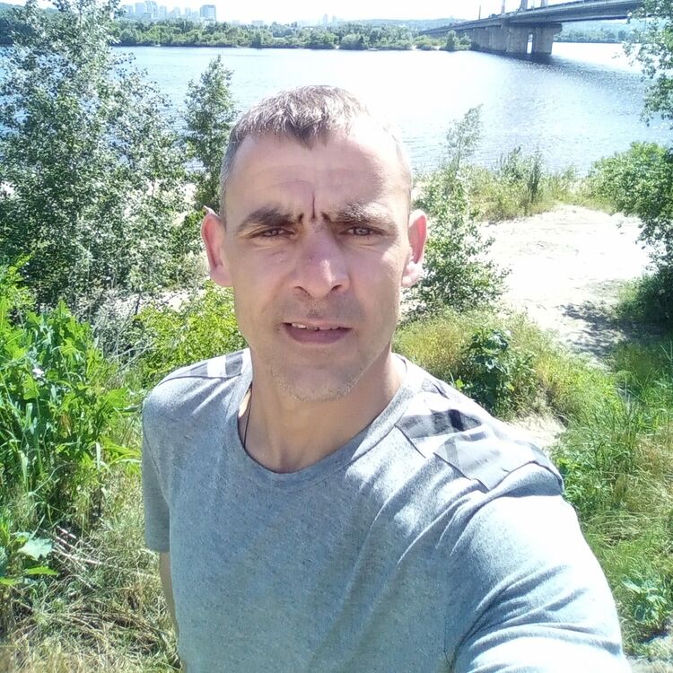  ,   Evgen, 45 ,   ,   