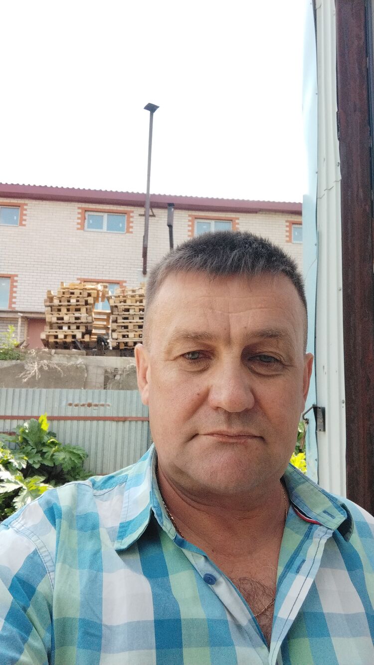 29964815  Eduard, 60 ,    