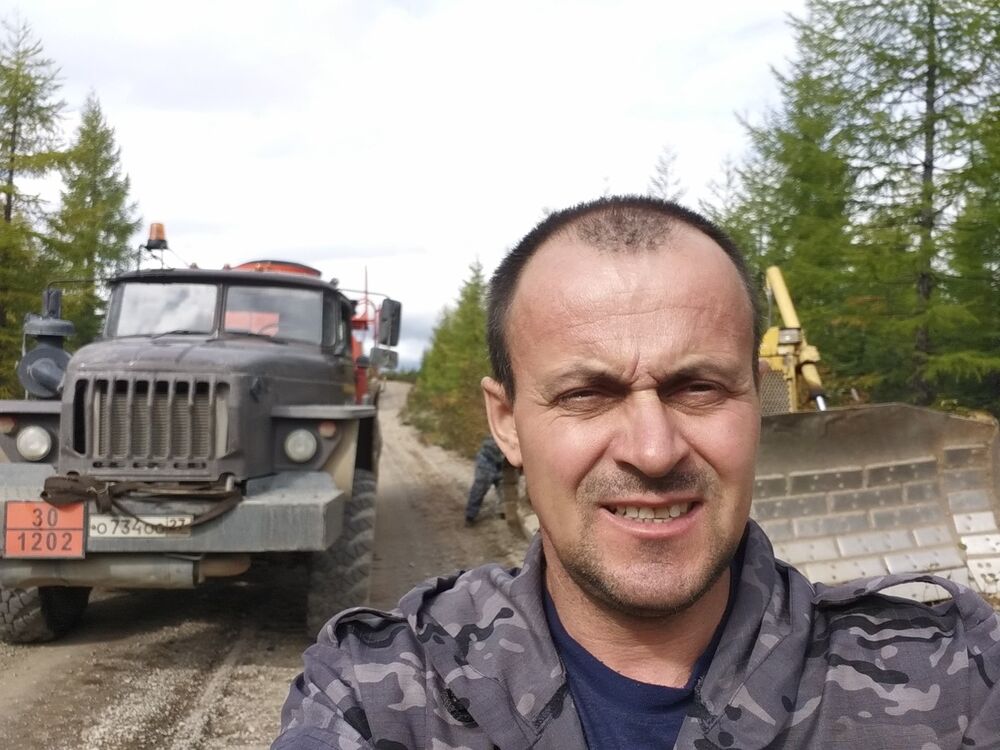  --,   , 52 ,     , c 