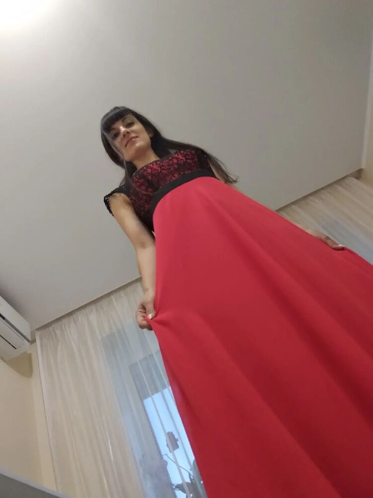  28616505  Julia, 38 ,    