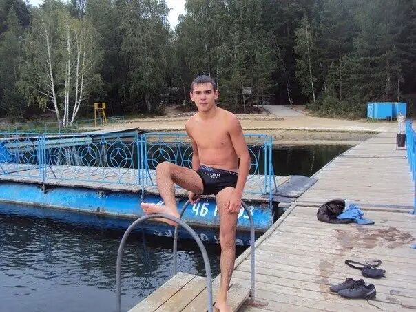  38618395  Viktor, 37 ,    
