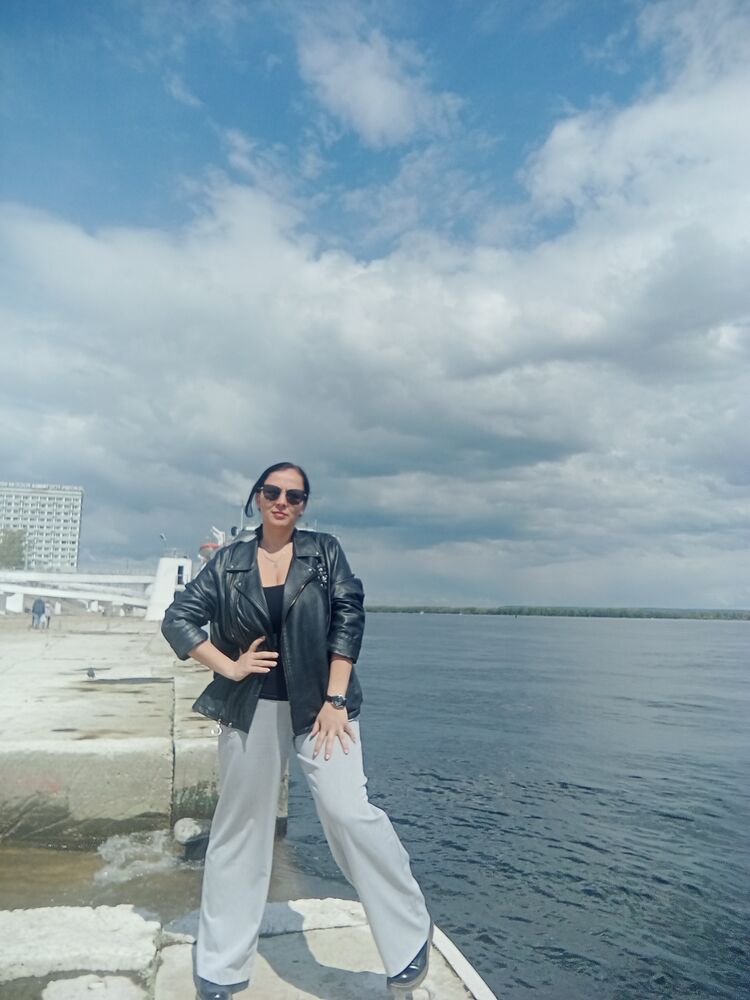 ,   Anastasia, 35 ,     , c 