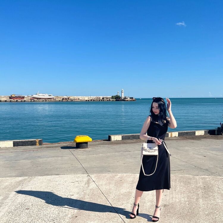 --,   , 22 ,  