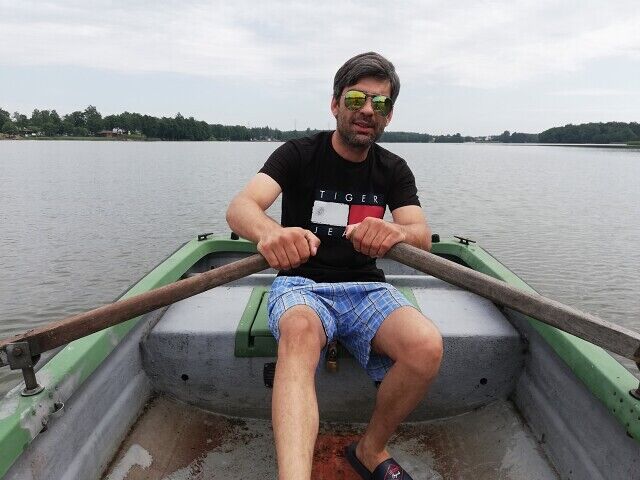  52701505  Juba, 40 ,    