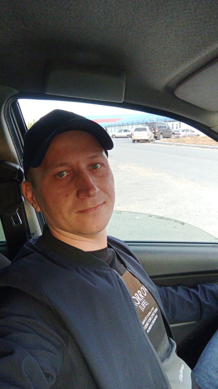  37915635  Dmitry, 35 ,    