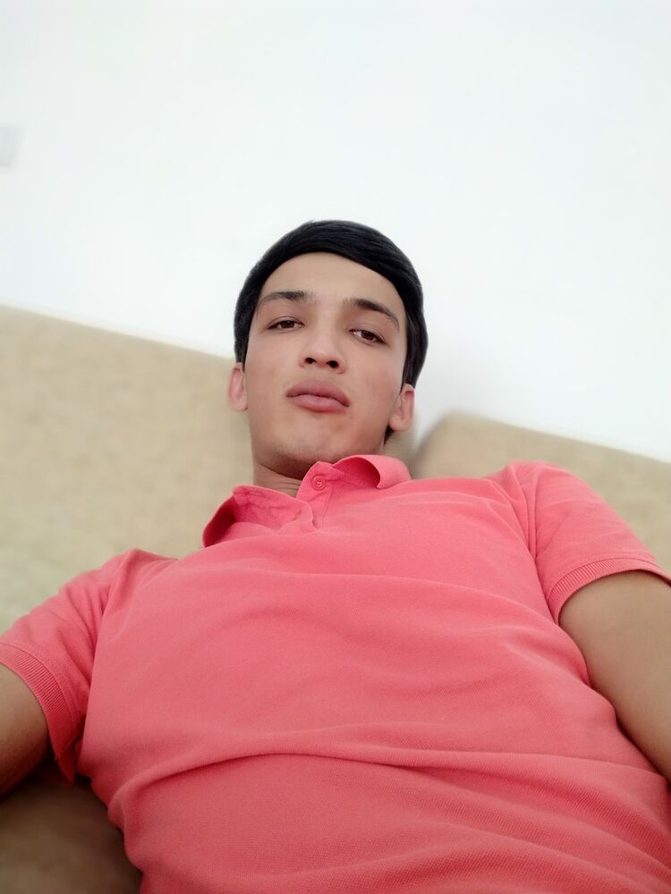  ,   Bakhodir, 32 ,   ,   , c 