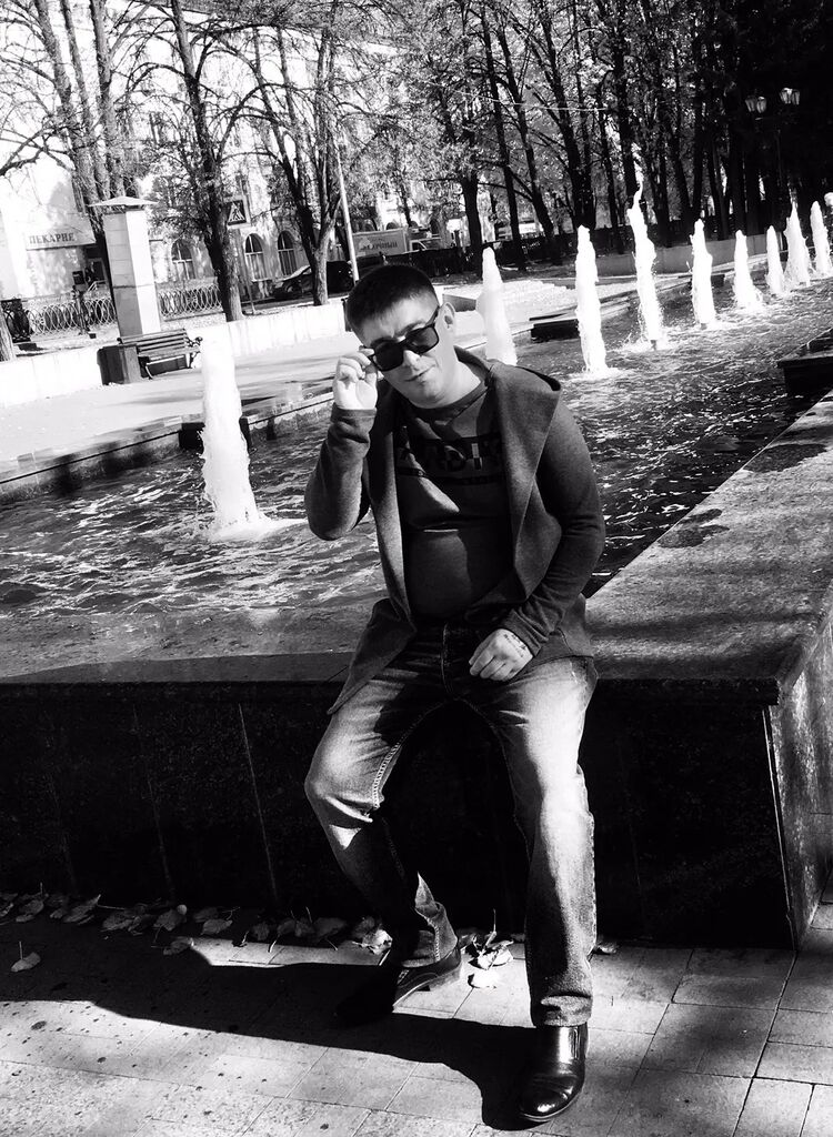  ,   Artur, 38 ,   ,   
