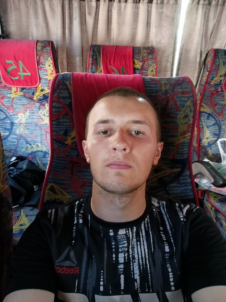  44284185  , 21 ,    