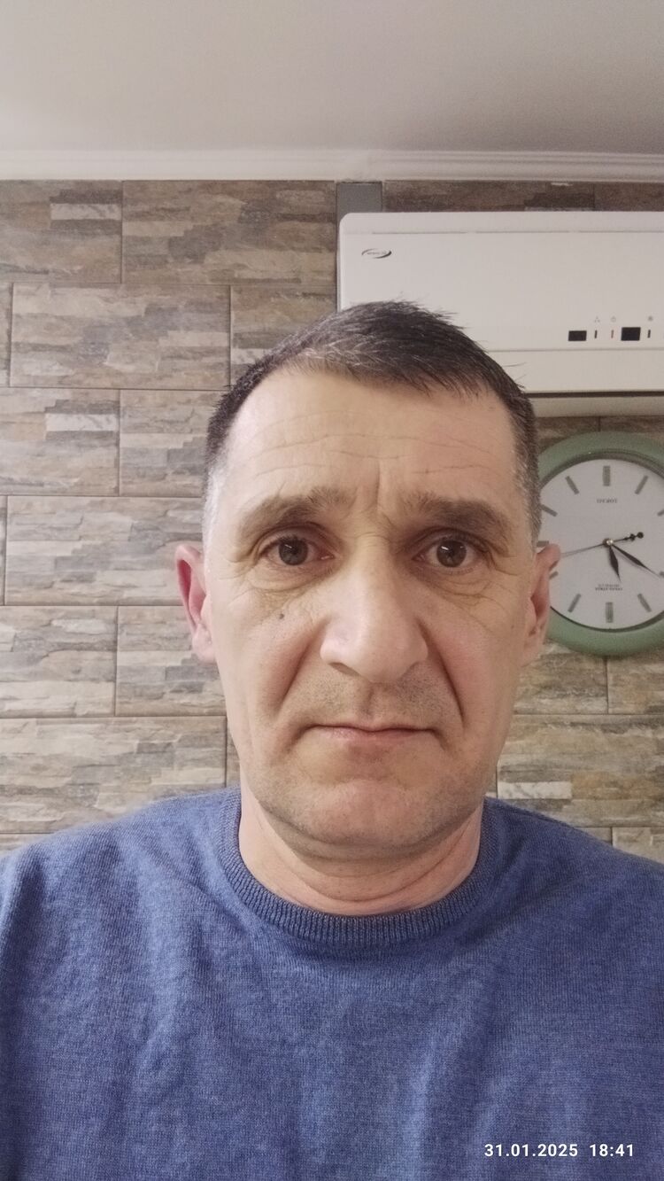  49833835  , 52 ,    