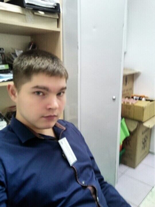  ,   Denis, 31 ,   ,   
