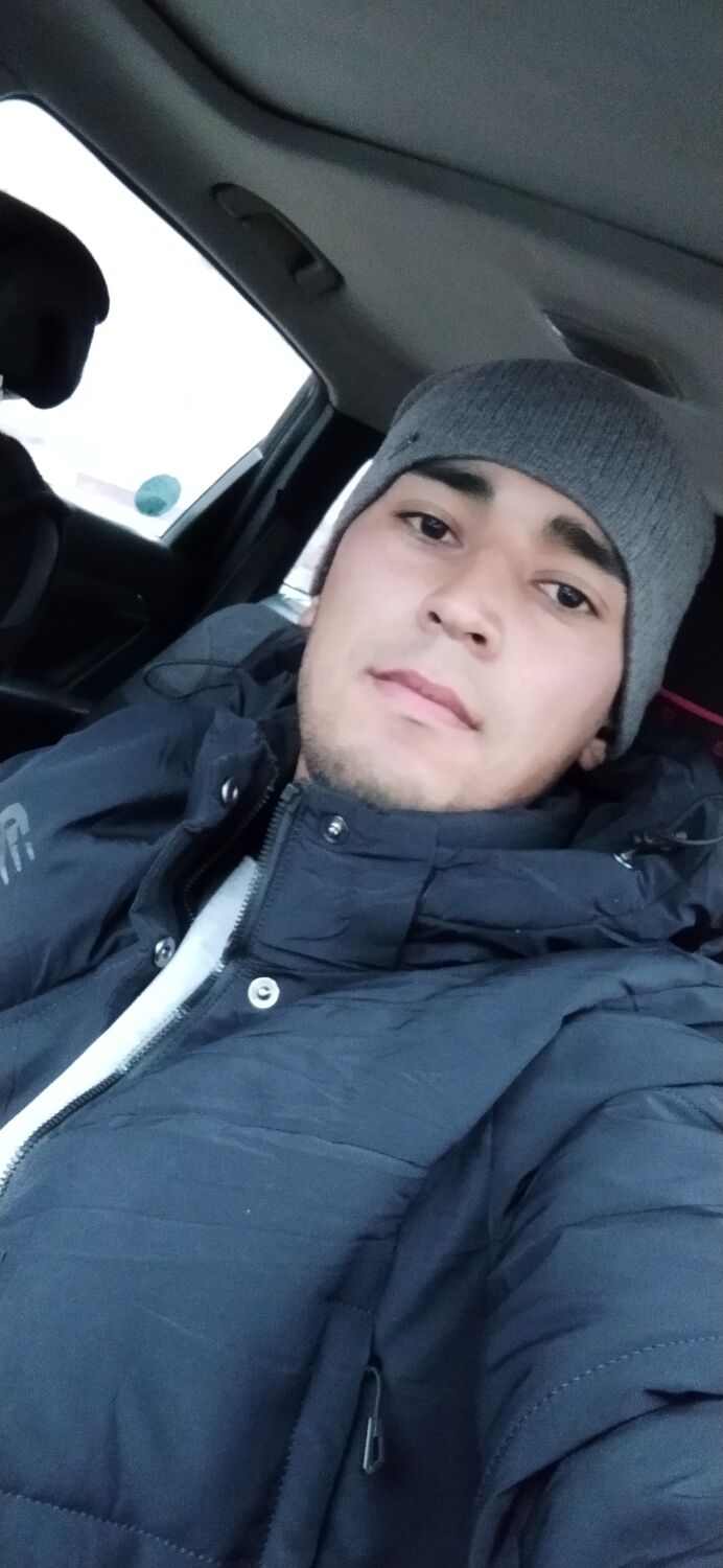  ,   Joni, 27 ,   ,   