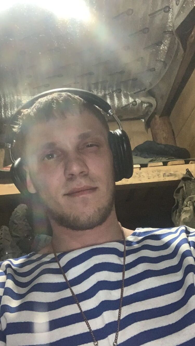  ,   Valentin, 31 ,   ,   