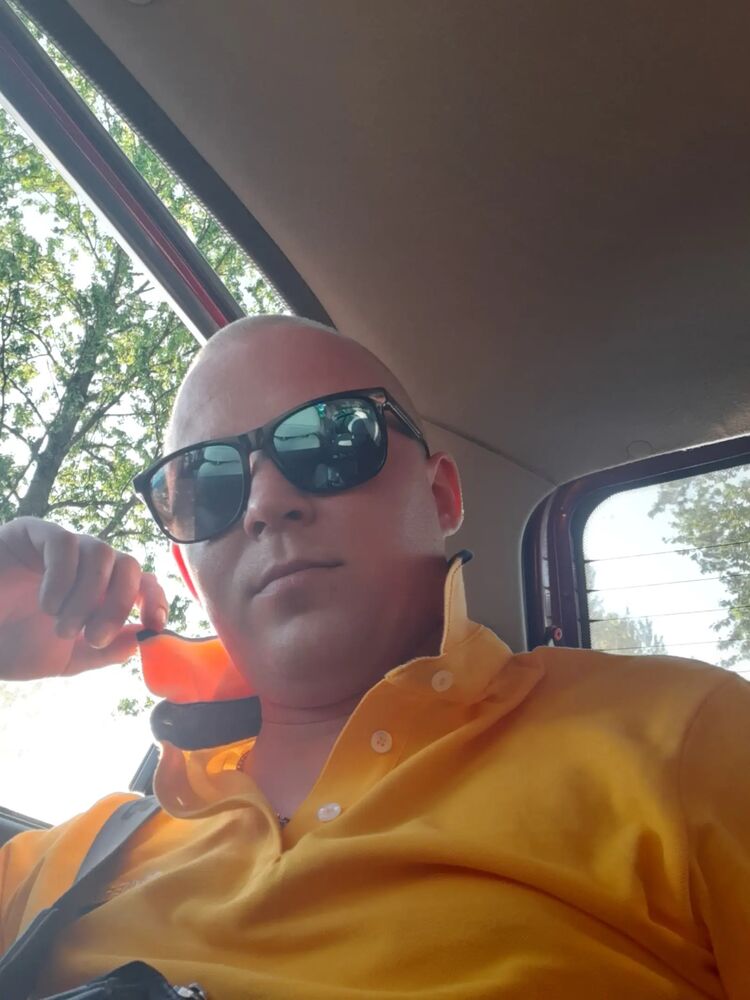  ,   Vlad, 33 ,   ,   , c 