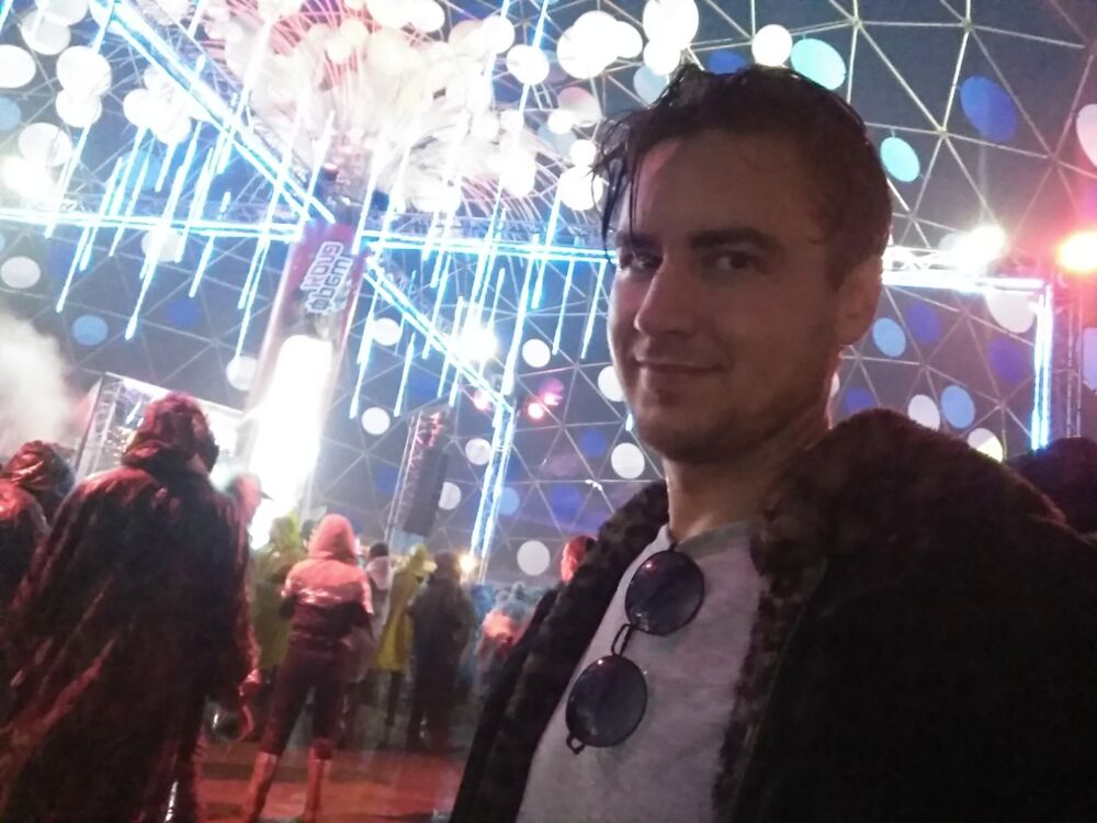  ,   Nikky, 33 ,   ,   