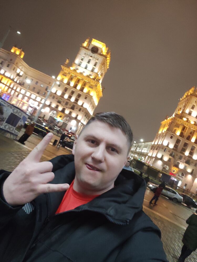  35374115  Sergey, 37 ,    Warszawa