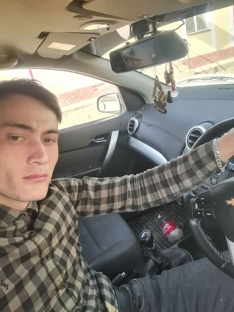  28375845  Azamat, 29 ,    