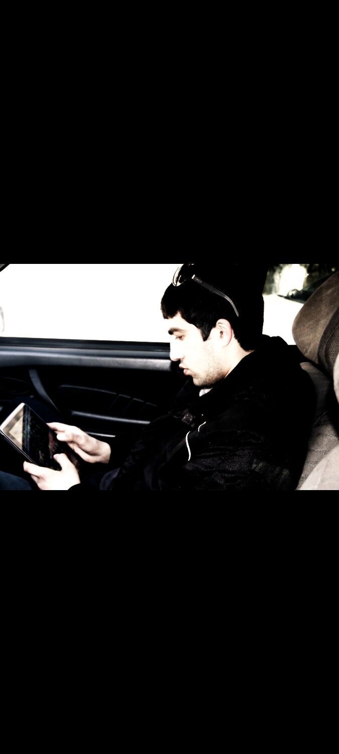  27121925  Ser Alex, 37 ,    