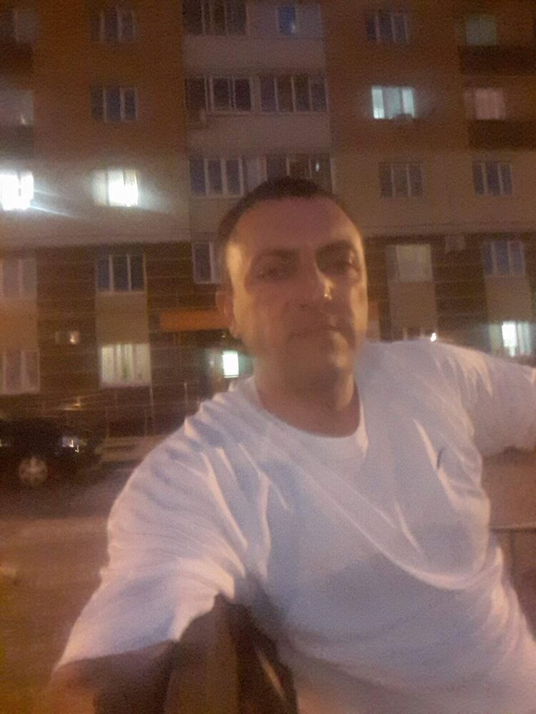  23324655  Armen, 46 ,    