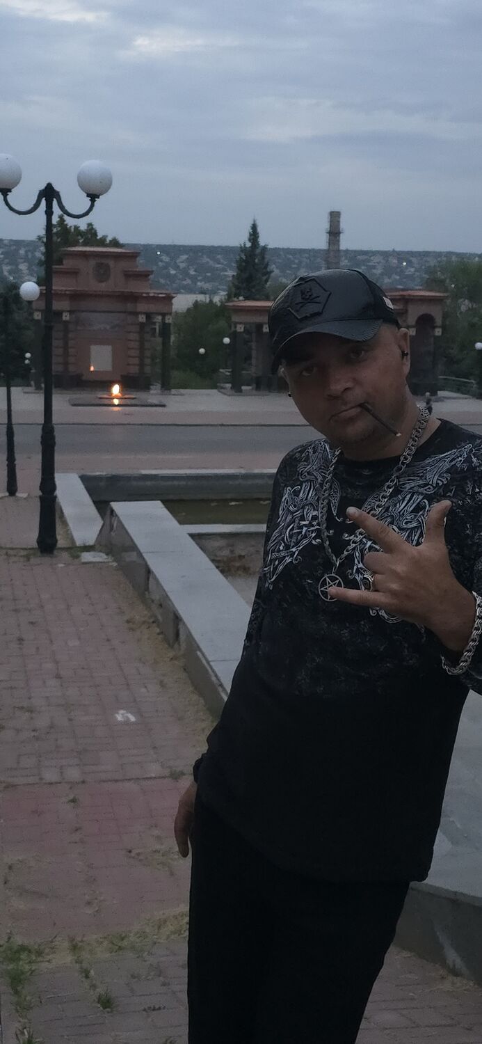  46026985  , 33 ,    
