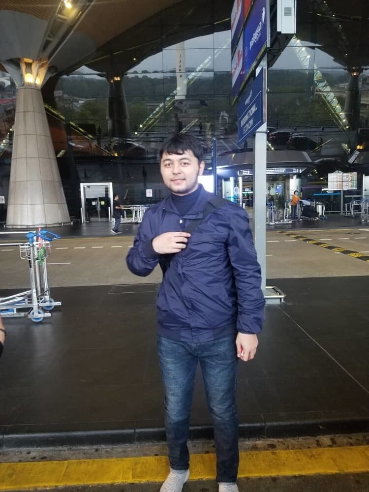  18834045  Doston, 28 ,    